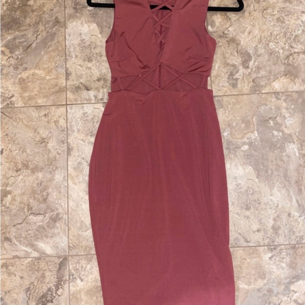Elegant Mauve Sleeveless Dress